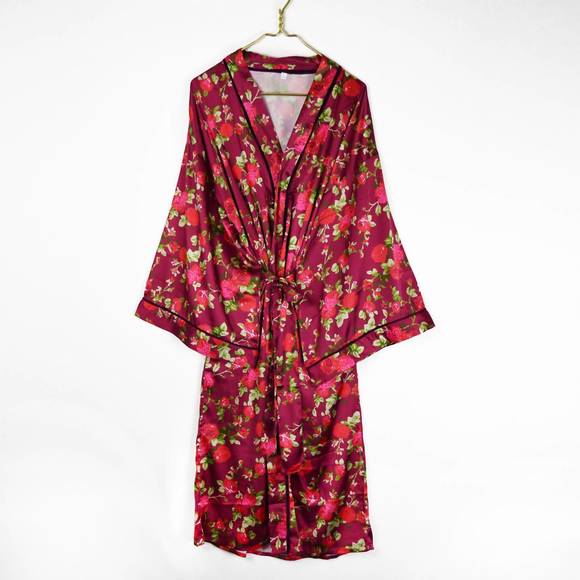 NEW 8 OAK LANE floral satin robe in burgundy - Picture 2 of 3